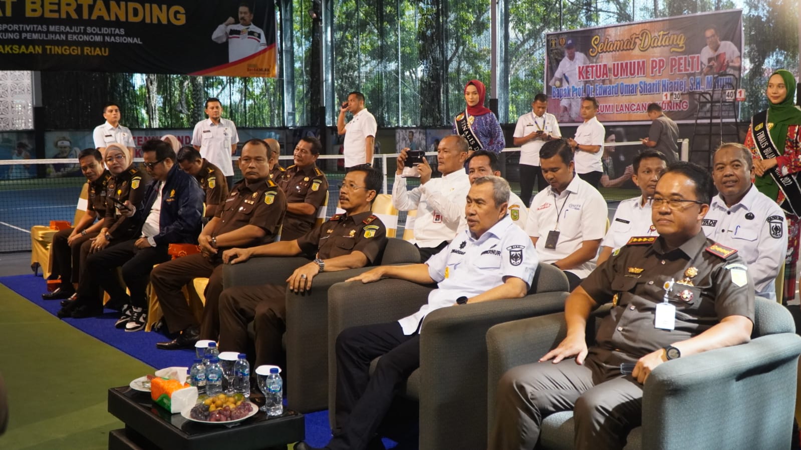 img0